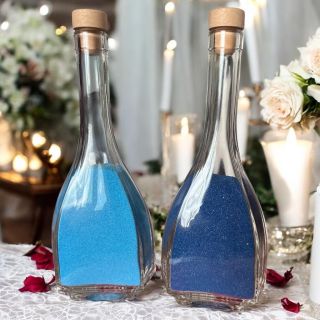 Már két féle kékben is elérhető homokunk az esküvői homok ceremónia szettünkhöz. Így már közel 20féle összeállításban...